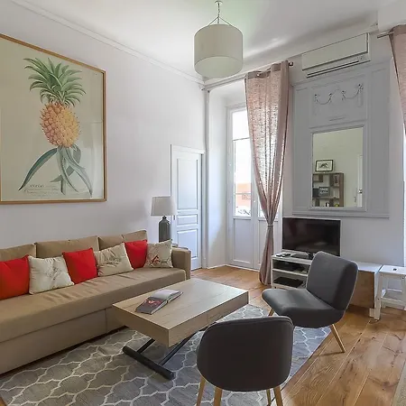 Luckey Homes - Quai Deux Emmanuels Apartment